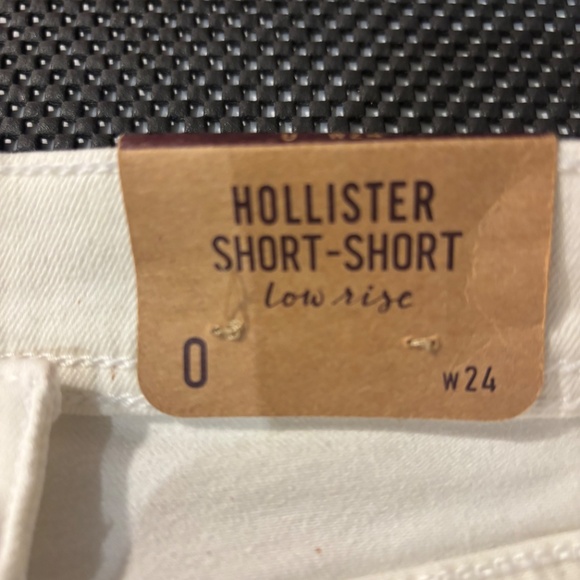 New beige Jean short - Picture 2 of 3